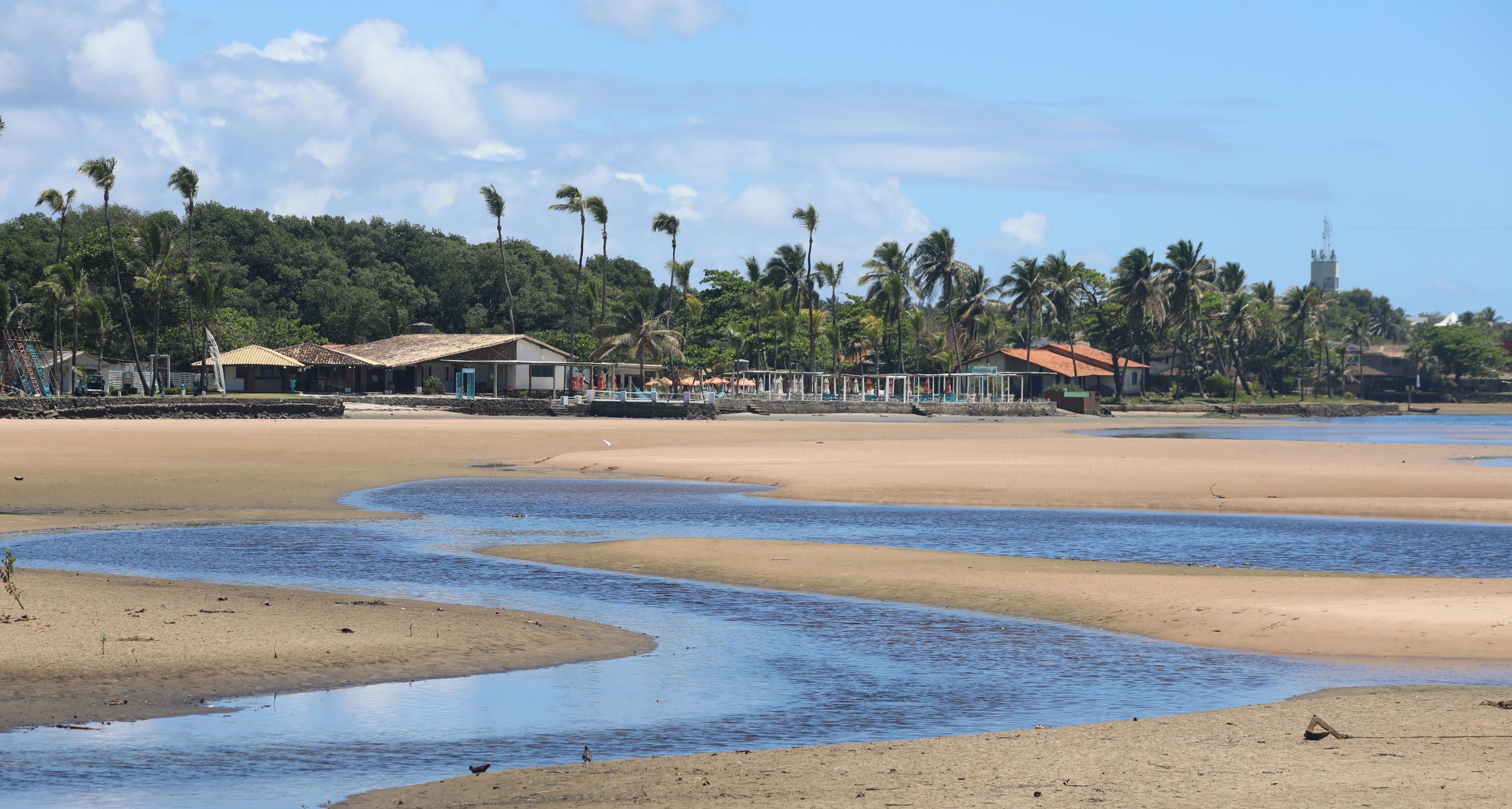 Previsão do Tempo: Vórtice ciclônico provoca calor e instabilidade no litoral baiano