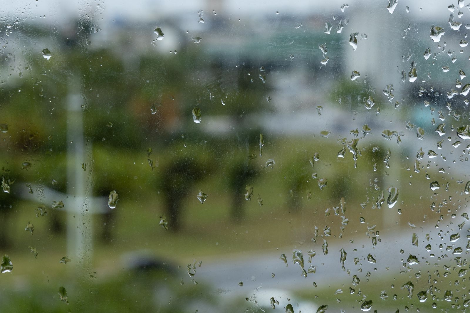 Inema prorroga alerta de chuvas até sábado (25) e amplia áreas sob risco na Bahia