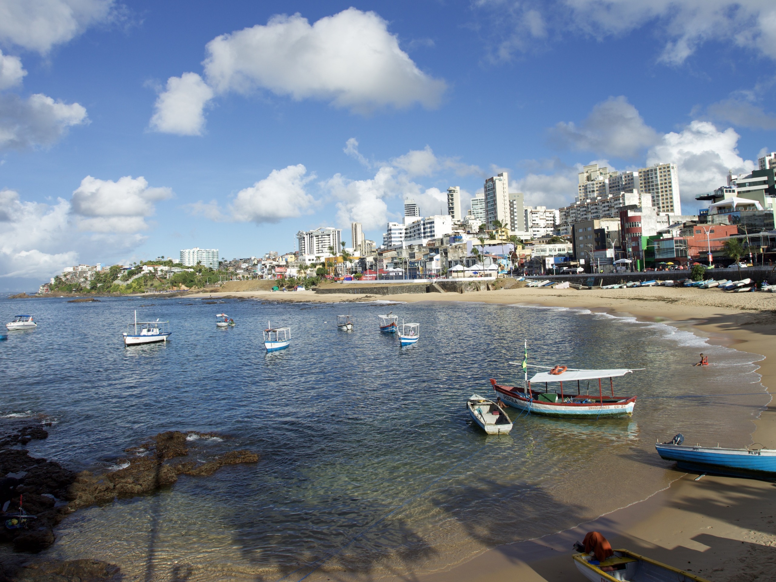 Balneabilidade: Saiba como as praias do litoral baiano são avaliadas para o banho de mar
