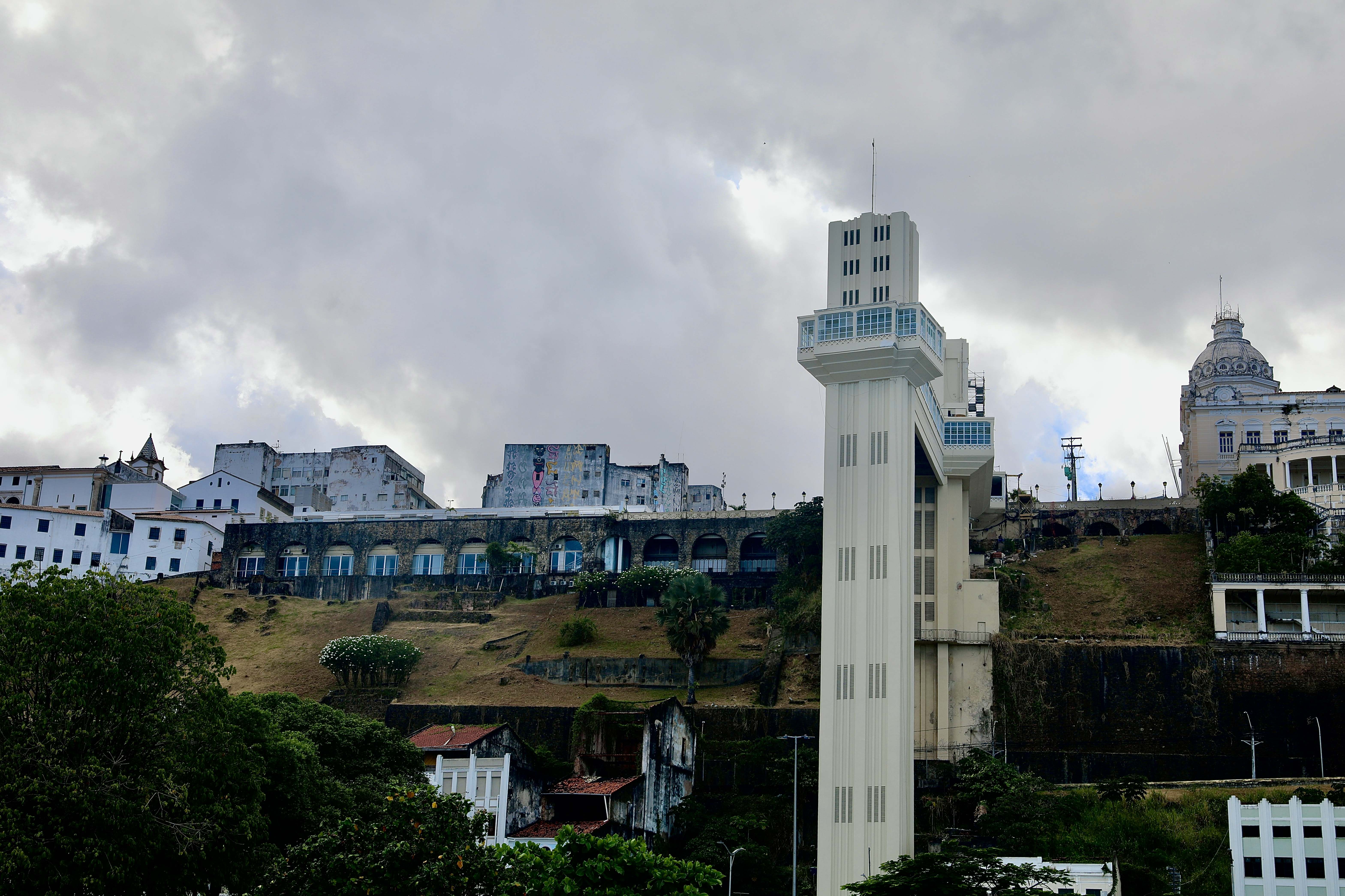 Inema alerta para possibilidade de chuvas expressivas entre Salvador e o Sul da Bahia
