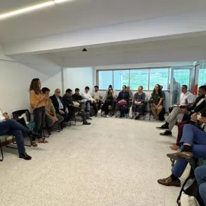 Equipe de Licenciamento do Inema participa de seminário sobre aplicações do Sistema de Armazenamento de Energia e Data Center