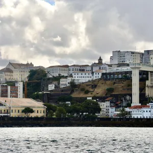 Previsão do Tempo: Frente fria favorece chuvas em áreas da Bahia durante feriado, aponta Inema