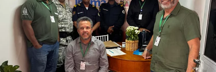 Inema orienta visitantes sobre regularização ambiental e uso da água durante exposição em Itapetinga