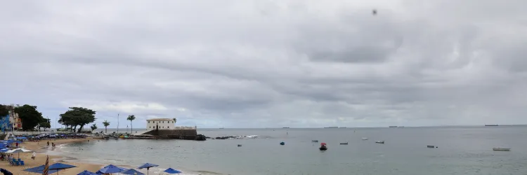 Previsão do Tempo: Inverno se despede com chuva no litoral e calor de até 35°C na Bahia