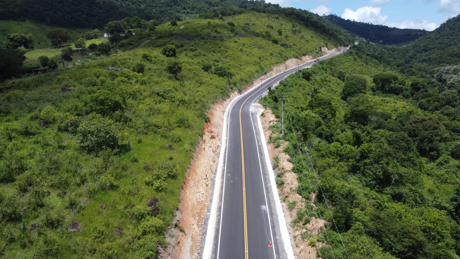 Requalificação de trecho da BA-262