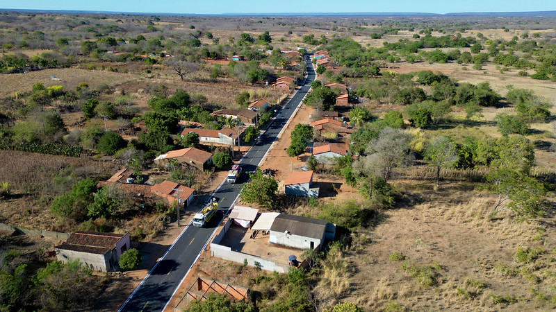 Com R$ 65 milhões em obras, Mansidão celebra avanços.