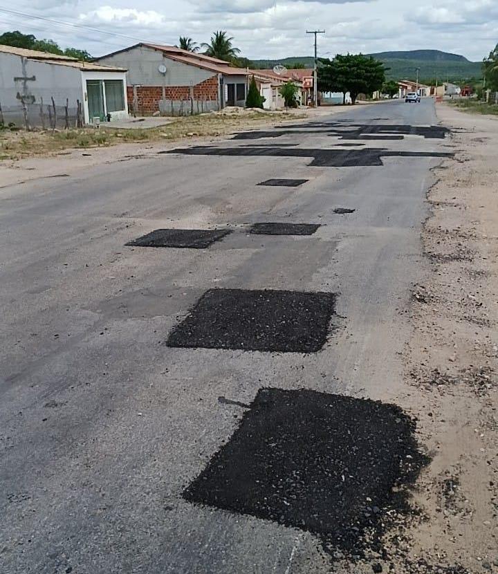 BA-210, que faz a ligação de Paulo Afonso com a divisa entre Bahia e Sergipe