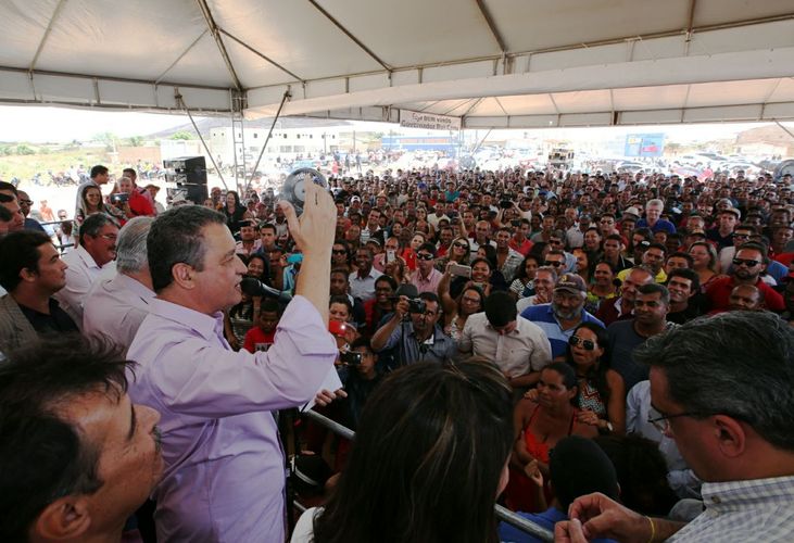 Governo investe mais de R$ 20 milhões na infraestrutura, educação e saúde em Sento Sé