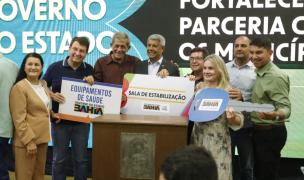 Assinaturas Seinfra e Conder e autorização de editais. Joá Souza GOVBA 01.jpeg