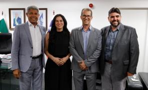 Reuniao Pref de Teixeira de Freitas Joá Souza GOVBA 02.jpeg