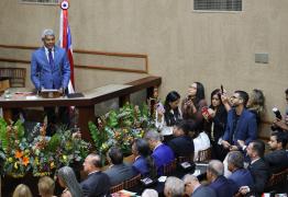 Abertura dos trabalhos legislativos Alba Wuiga Rubini GOVBA 01.jpg