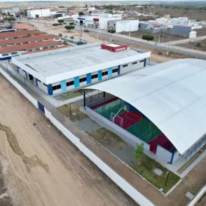 Investimento em educação é destaque durante entregas no município de Queimadas