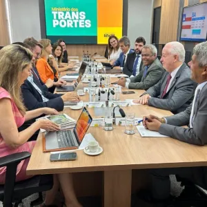 Governador discute infraestrutura com representantes dos Ministérios dos Transportes e de Portos e Aeroportos