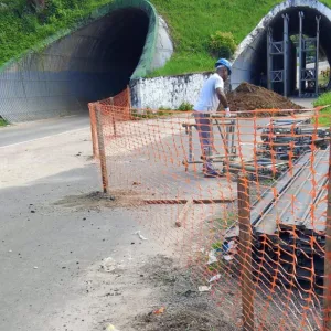 Tráfego na BA-882, em Vera Cruz, é interditado para recuperação de túnel