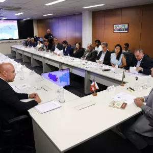 Governador se reúne com prefeito de Várzea do Poço e reforça parceria com entregas e novos investimentos