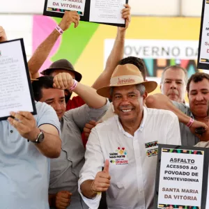 Governo do Estado reforça saúde e autoriza pacote de obras no Oeste baiano