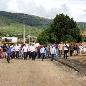 Em Cravolândia, obras de infraestrutura, saúde e educação são autorizadas pelo Estado