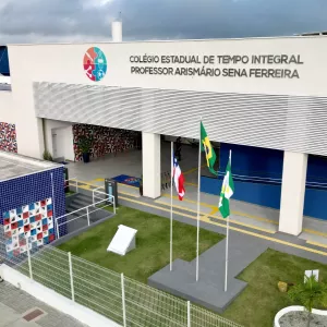 Em Ipirá, Governo do Estado entrega Novo Colégio de Tempo Integral e série de investimentos