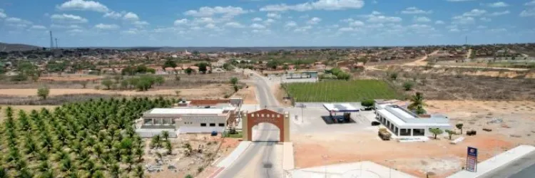 Em Canudos, obras de saneamento básico e infraestrutura transformam realidade dos moradores