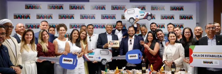 Governador e prefeito discutem obras e projetos para Santa Cruz da Vitória