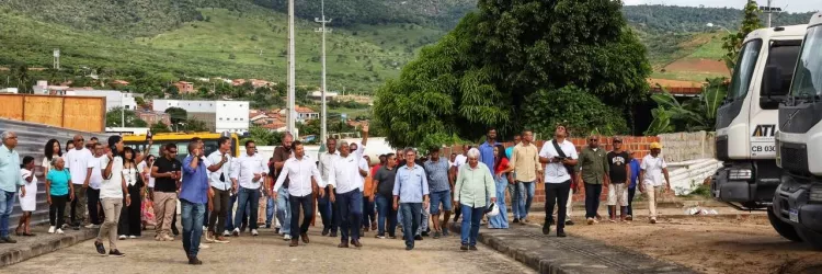 Em Cravolândia, obras de infraestrutura, saúde e educação são autorizadas pelo Estado