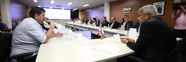 Encontro entre governador e prefeito de Umburanas define ações e garante entregas para o município
