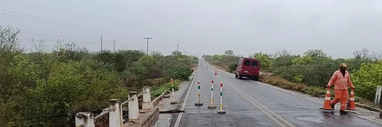 Governo do Estado monitora municípios e rodovias atingidos por fortes chuvas na Bahia