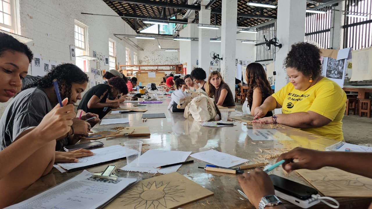 Residência artística de xilogravura no MAM