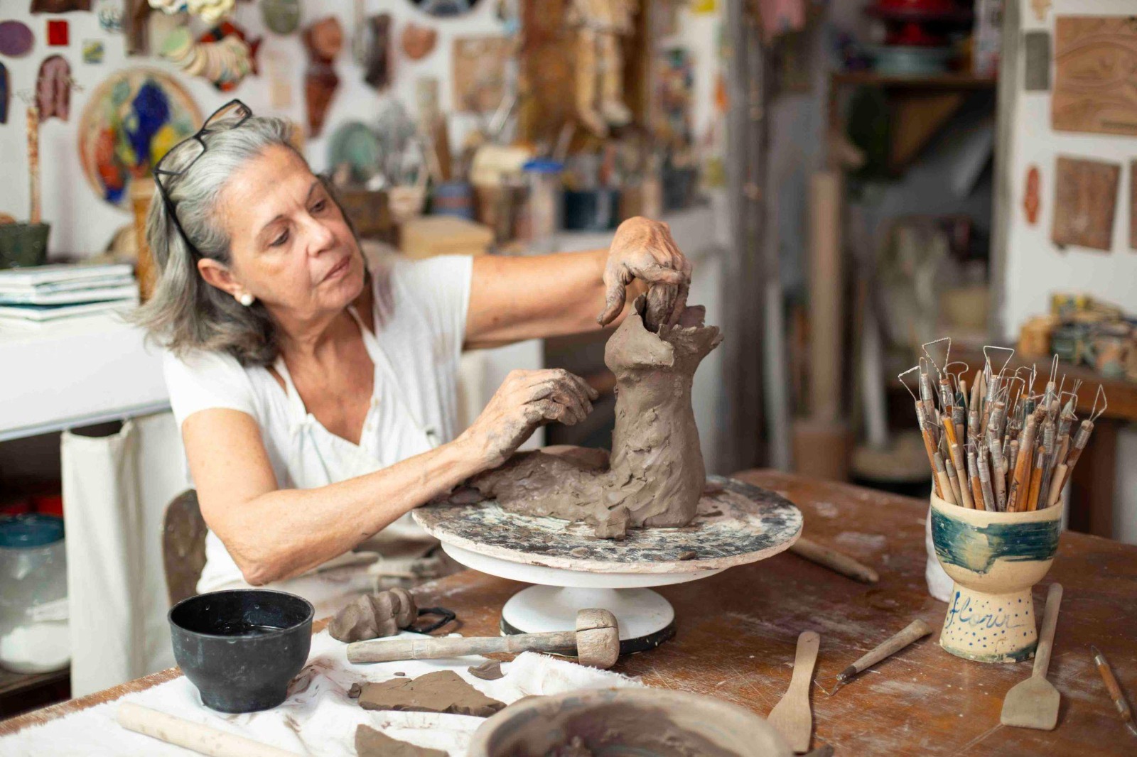 Hilda Salomão comemora 50 anos de trabalho com exposição no MAM