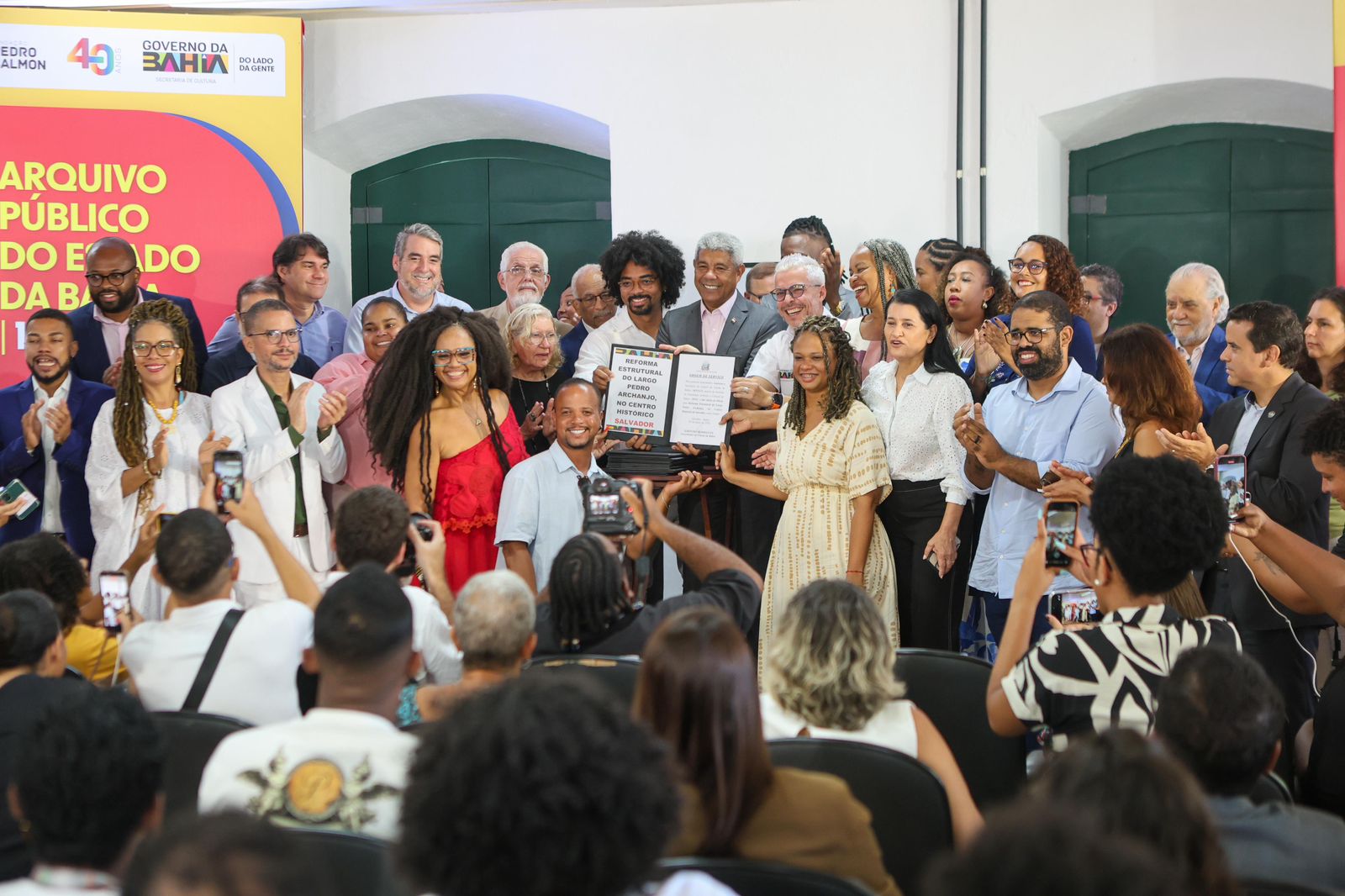 Governo da Bahia anuncia licitações