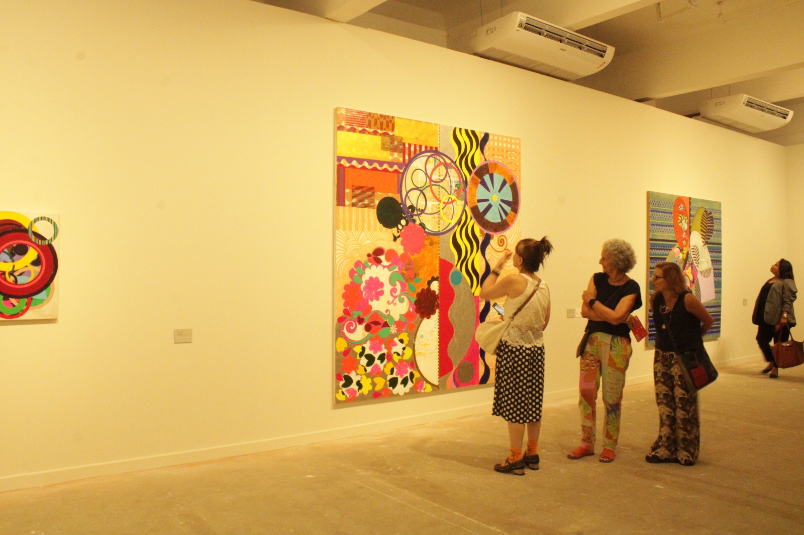 Exposição 100 Sóis, de Beatriz Milhazes