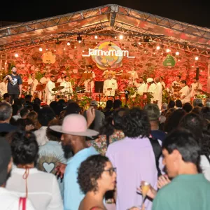 Apresnetação da Orkestra Rumpilezz na inauguração da Praça Letieres Leite no MAM