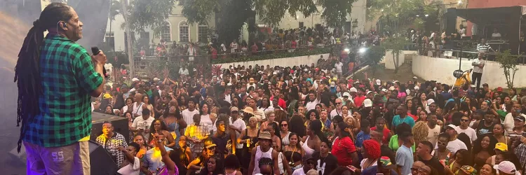 Ensaio do Olodum na Praça das Artes
