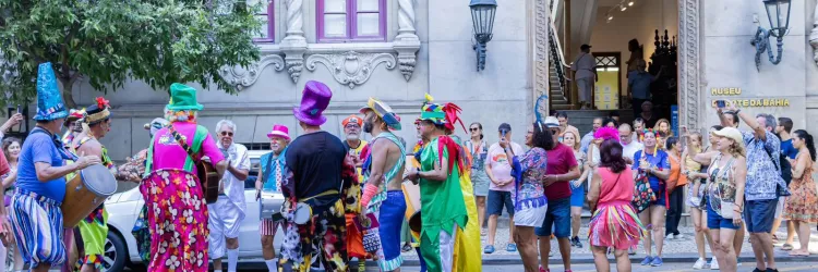 Paroano Sai Milhó chegando ao MAB para a Virada Cultural