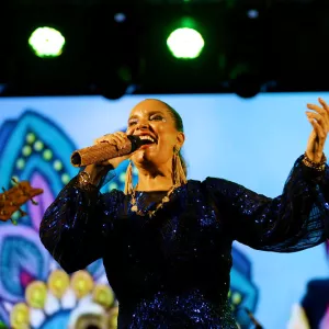 sarajane 40 anos do Axé Music