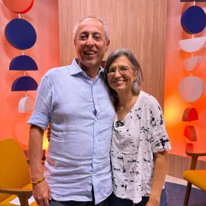 TVE Entrevista com Bob Fernandes recebe Fernanda Veríssimo