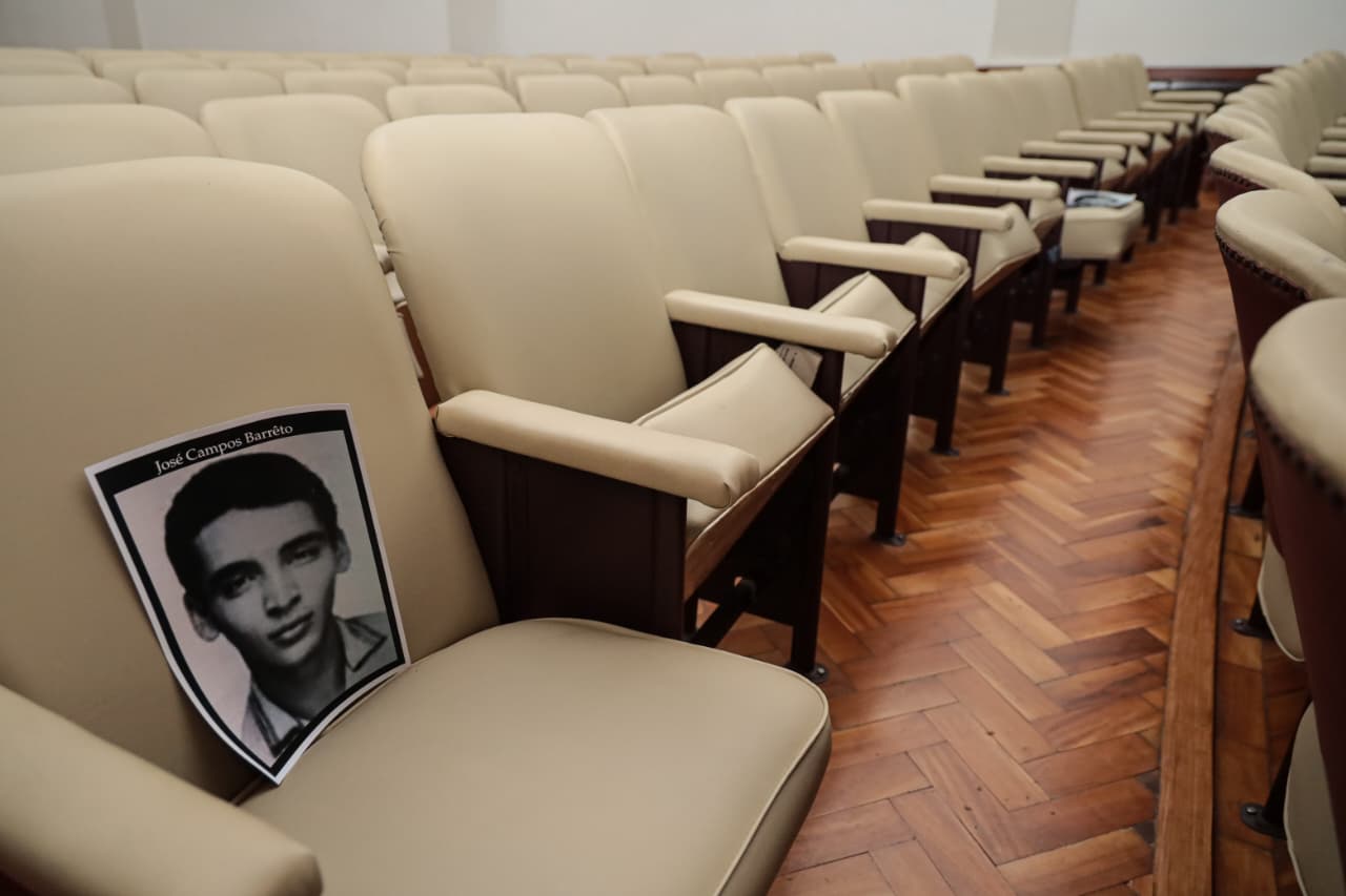 Entrega de certidões 