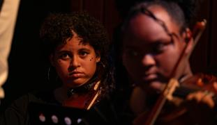 Fotos: Neojiba/fotógrafos- Beatriz Meneses/ Fran Marrocos/ Matheus dos Anjos