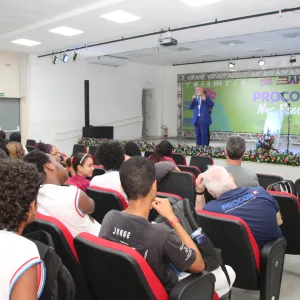 Procon-Ba leva debate sobre consumo consciente e educação financeira para escola no Imbuí