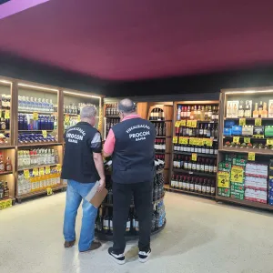 Procon-Ba fiscaliza venda de chocolates e pescados para Semana Santa 2025
