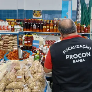 Operação Semana Santa 2025: Procon-Ba fiscaliza e autua estabelecimentos comerciais em Salvador e RMS