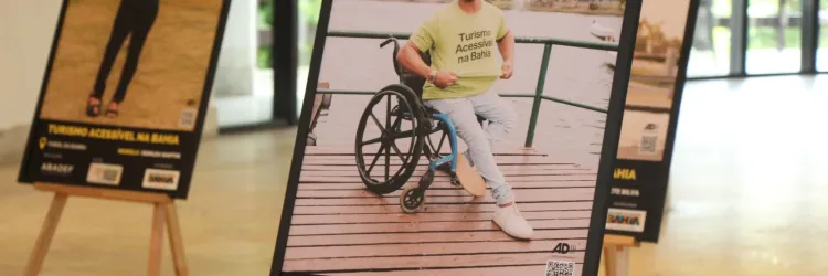Mostra fotográfica retrata dimensões de atividade turística de pessoas com deficiência e fica em cartaz de 27 a 29 de setembro, na Praça Newton Rique, 2º Piso do Shopping da Bahia