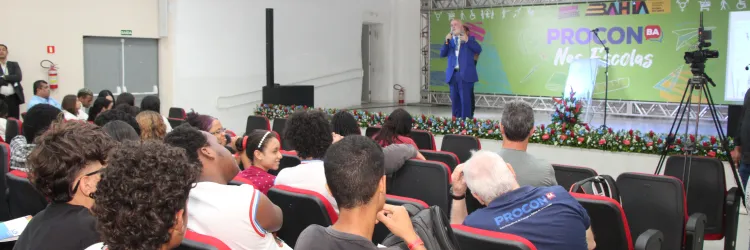 Procon-Ba leva debate sobre consumo consciente e educação financeira para escola no Imbuí