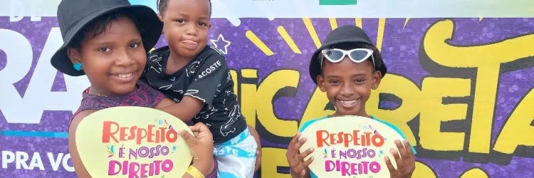Crianças na Micareta de Feira 