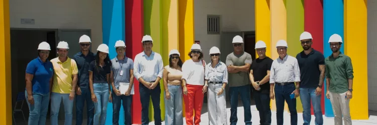 Equipe Fundac visita obras 