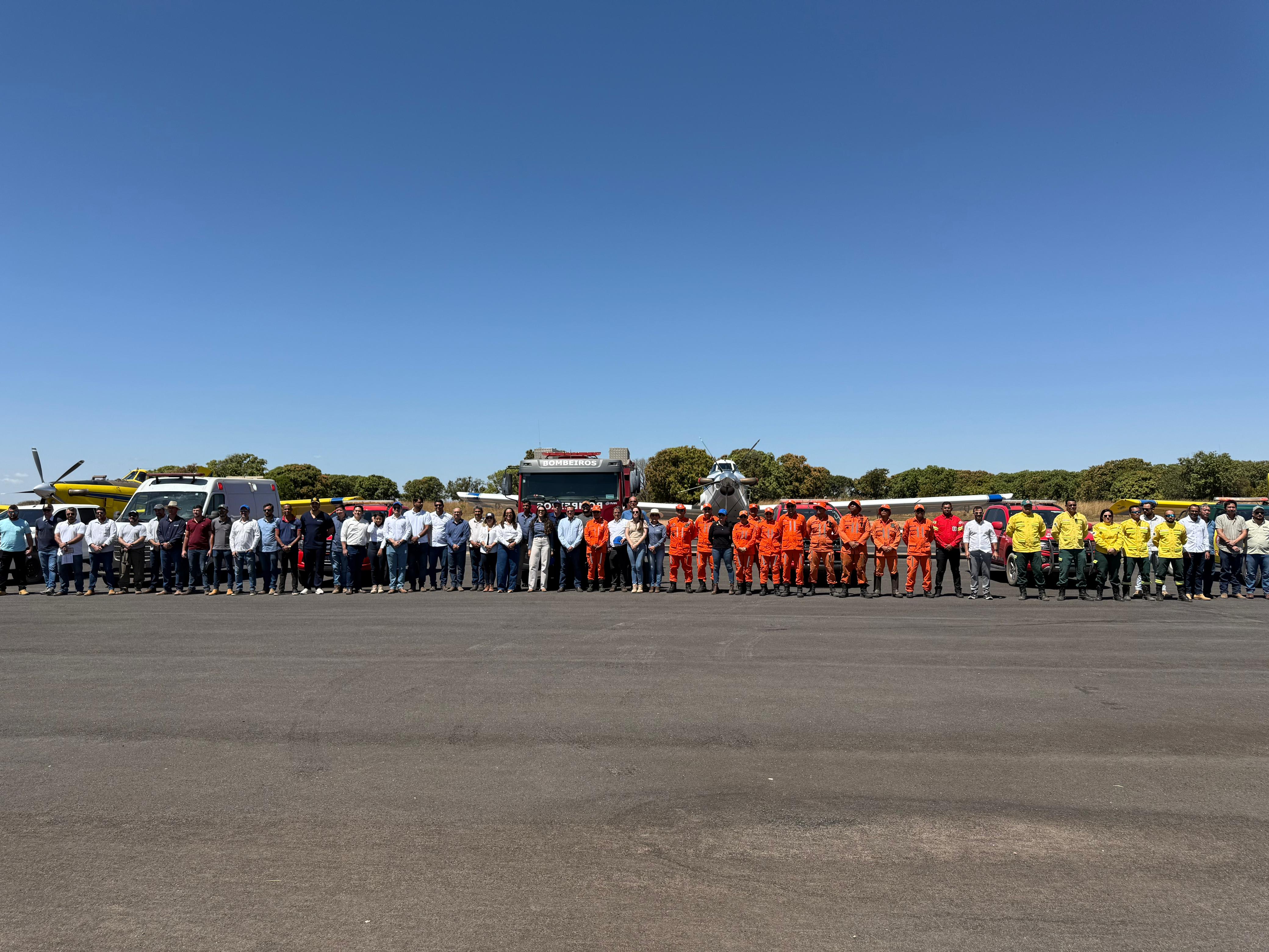 Sema reforça Rede de Ação Integrada no Oeste e participa de simulação aérea de combate a incêndios