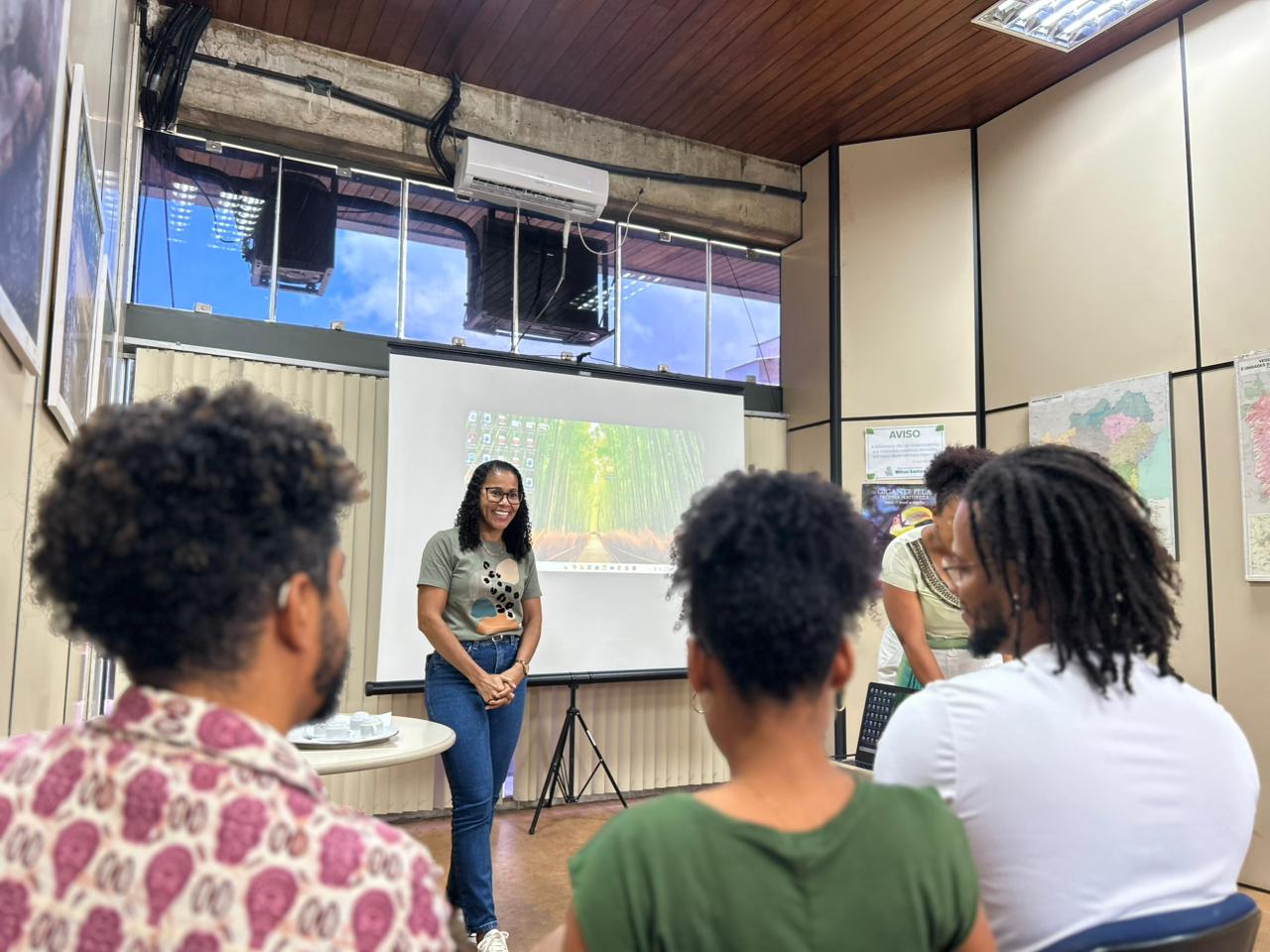 Promovida pela Sema, roda de conversa na Biblioteca dos Barris debate o racismo ambiental na Bahia