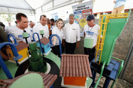 Fotos Manu DiasGOVBA (6).gif