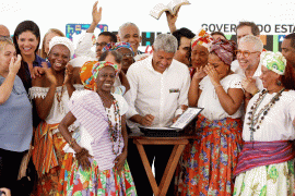 Fotos Manu DiasGOVBA (7).gif