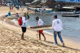 Ação da Sema e do Inema retira cerca de 250 kg de resíduos da praia do Rio Vermelho antes da Festa de Iemanjá